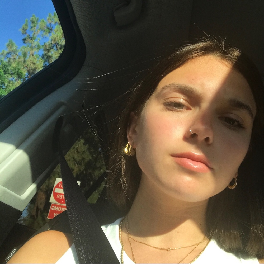 Meet your Posher, Isabelle